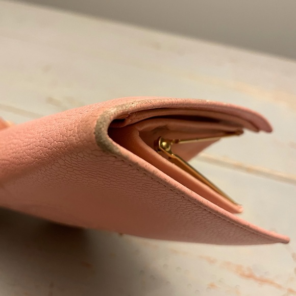 🌸Auth. CHANEL Caviar Leather Wallet 🌸 - Picture 13 of 15